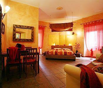 Momi Bed & Breakfast 2*
